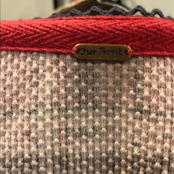 Free people red plaid long sleeve crop top - Picture 9 of 10